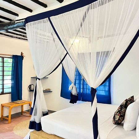 Karanga Bungalows Michamvi Kültér fotó