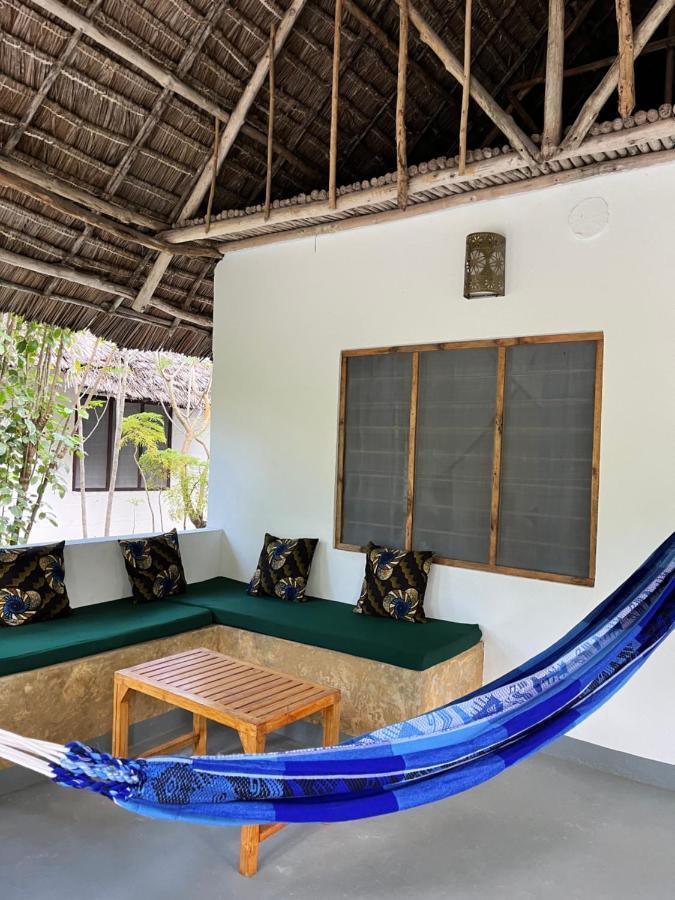 Karanga Bungalows Michamvi Kültér fotó